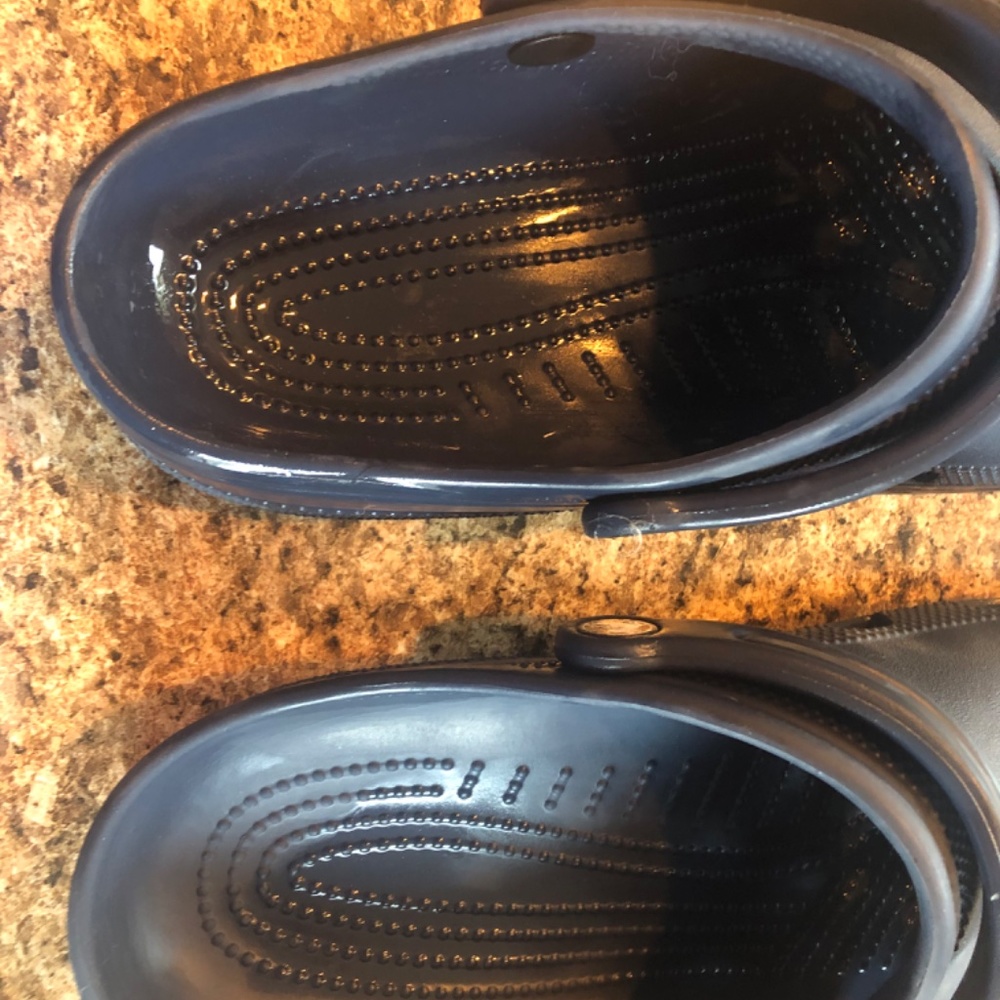Men’s Crocs - Picture 3 of 3